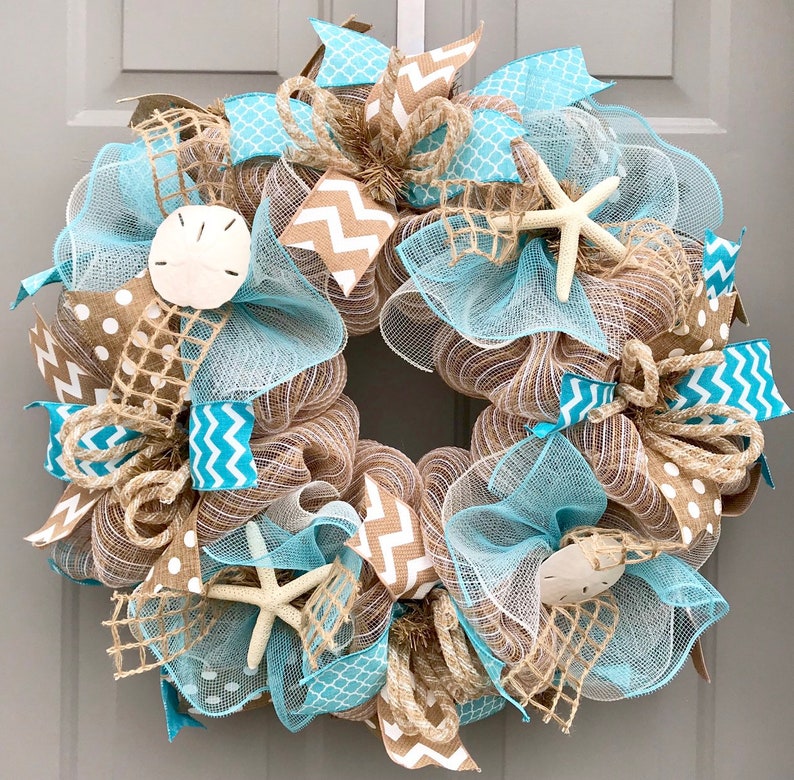 Blue and burlap wreath with sea shells