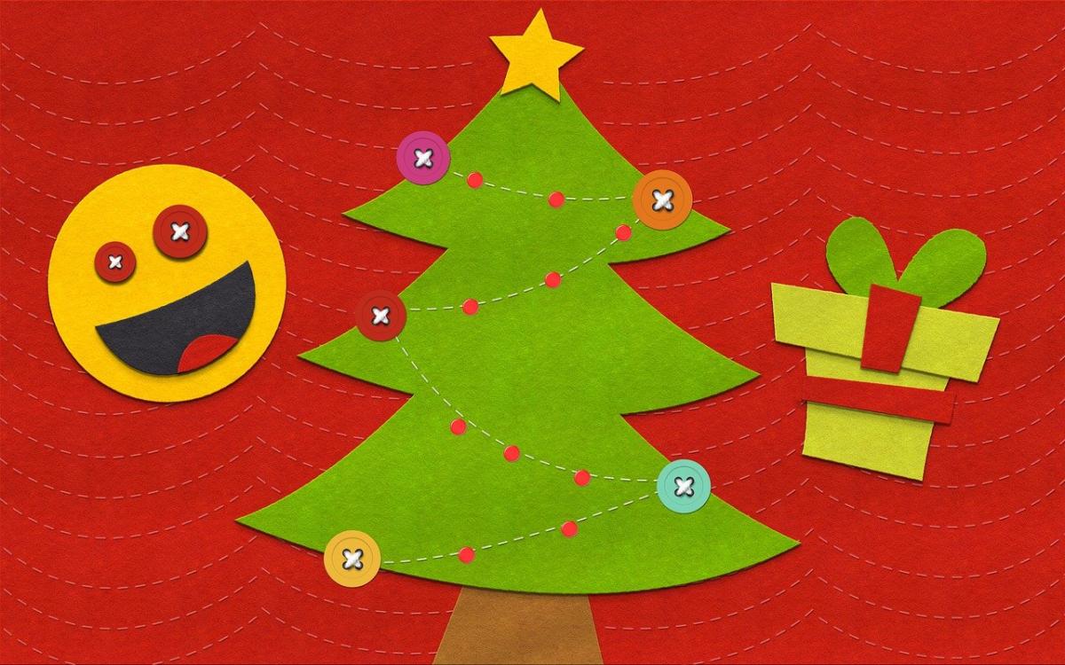 felt christmas tree ornament from pixabay